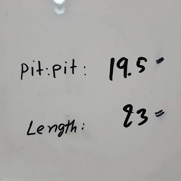 Express Pattern 3/4 Sleeve Keyhole Blouse SP - Picture 8 of 10